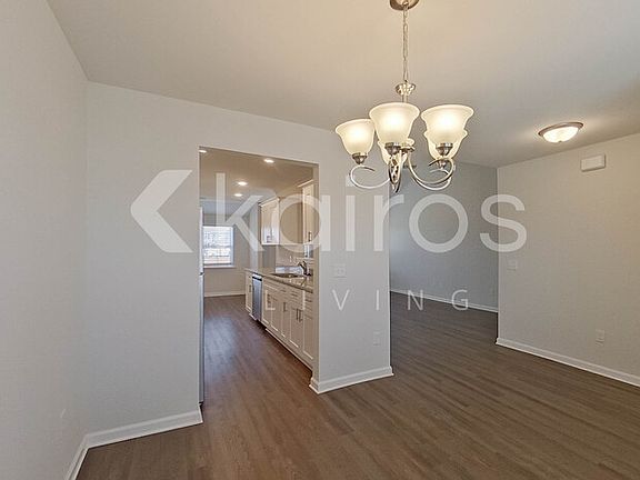 5th image of 203 Redwood Ct