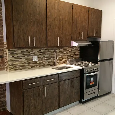 Rented by NCR Real Estate | media 18