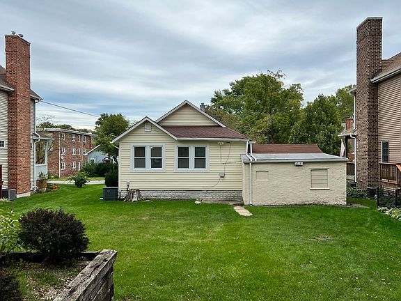 2nd image of 218 S Cass Ave