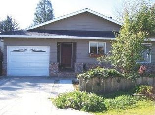 515 Spruce St, Aptos, CA 95003