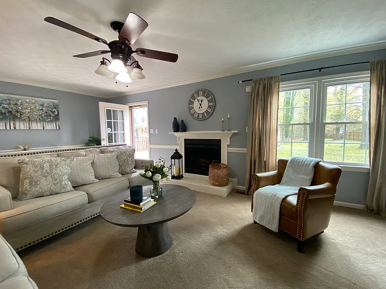 205 Fischer Dr — Photo 8