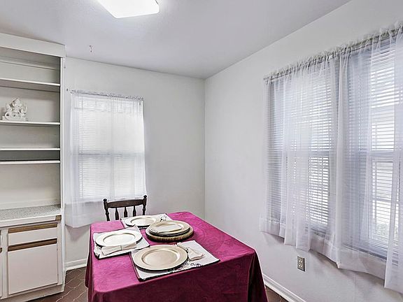 4th image of 5235 Arboles Dr