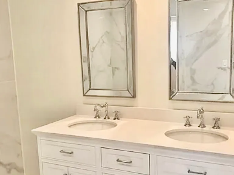 344 N Palm Dr #201 — Photo 4
