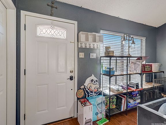 5th image of 6135 VALLEY BAY DR
