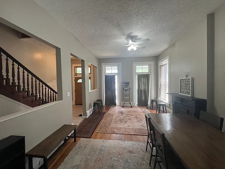 2427 W Clifton Ave #1 — Photo 4