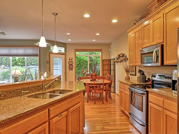 Kitchen/dining