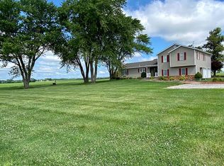 1463 Hunter School Ave, Greenville, IL 62246