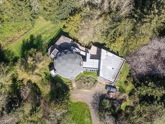 2nd image of 2500 Whiskey Creek Rd