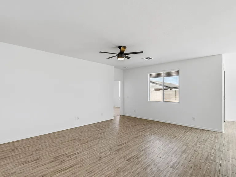 5528 W McNeil St — Photo 5