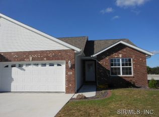 301 Elizabeth Dr, Litchfield, IL 62056