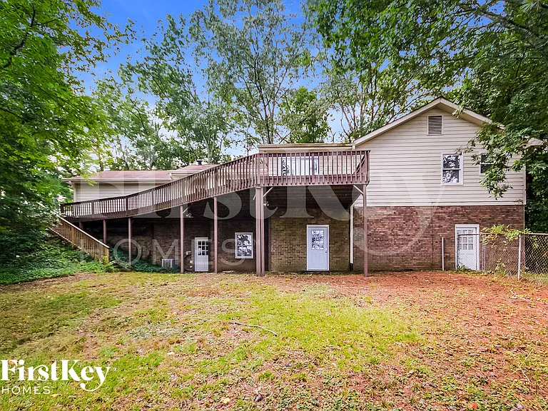 1105 Honeysuckle Dr — Photo 18