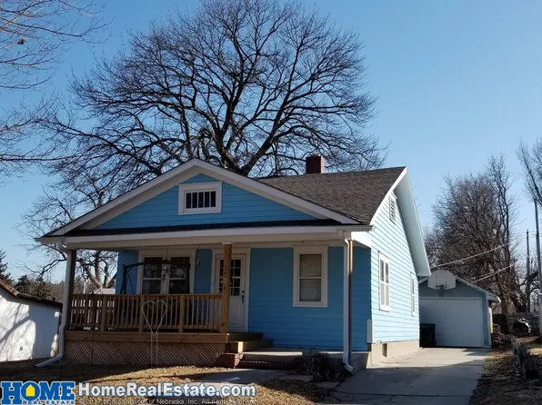 3527 R St, Lincoln, NE 68503