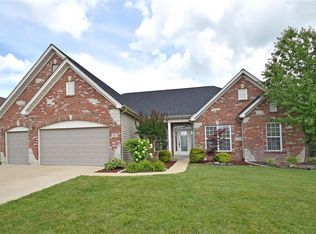 1037 Brook Mont Dr, O'Fallon, MO