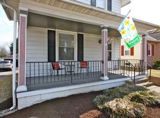 5 S Singer Ave, Paradise, PA 17562