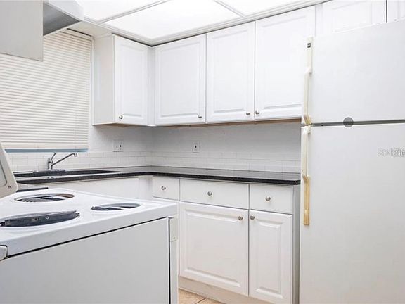 4th image of 1308 33rd St NW APT A