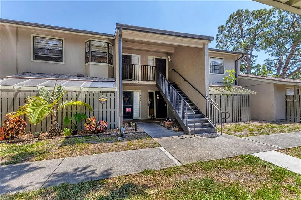 2 bed, 2.0 bath, 1125 sqft, $2,950 — Photo 2