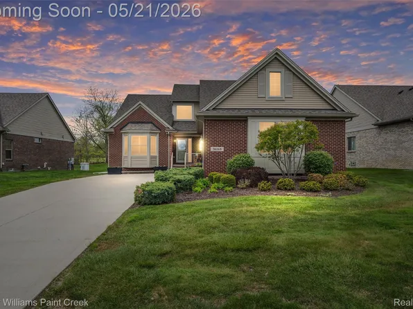 36168 Fairway Dr #74, Livonia, MI 48152