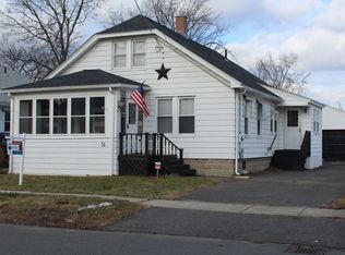 14 Richelieu St, Chicopee, MA 01020