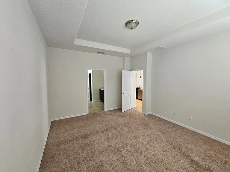 5432 SW 49th Ave — Photo 5