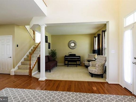 3rd image of 129 Shannon Blvd