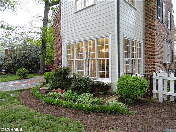 5th image of 7109 Hillsdale Dr