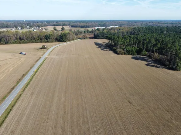 3170 Catherine Lake Road, Beulaville, NC 28518