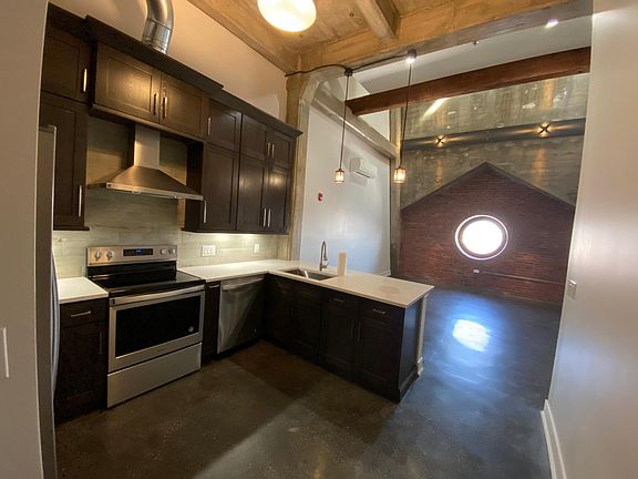 5th image of 225 McWhorter St #409