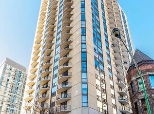 70 W Huron St APT 401, Chicago, IL 60654
