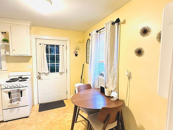 2nd image of 52 Rockland Ave