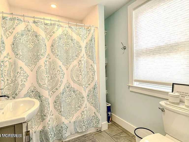 328 Newark Ave #2 — Photo 12