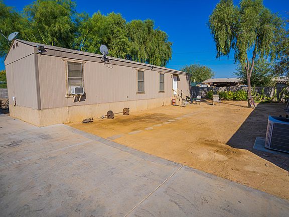 5th image of 5204 S 109th Dr