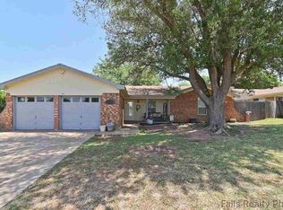 5503 Castle Dr, Wichita Falls, TX 76306