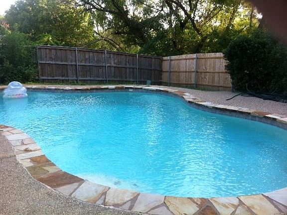 2nd image of 5925 Iris Dr