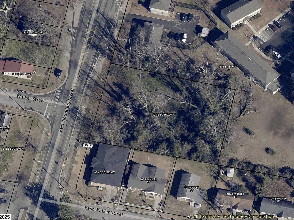1st image of 528 E Boundary Street