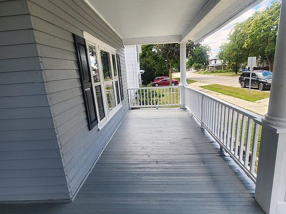 2nd image of 227 S Main St