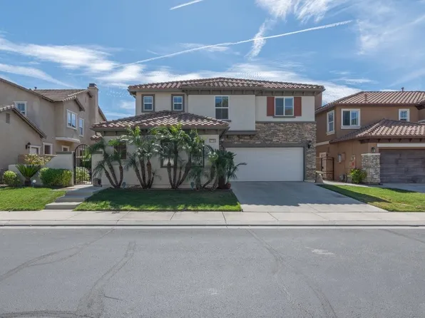 27194 Red Maple St, Murrieta, CA 92562