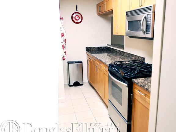 4th image of 1400 5th Ave APT 8F