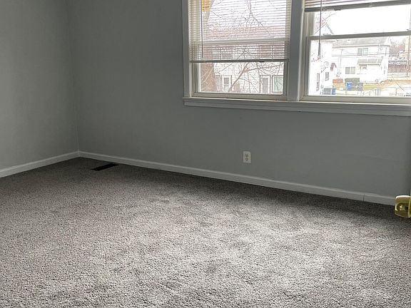 5th image of 33068 Alanson Ct