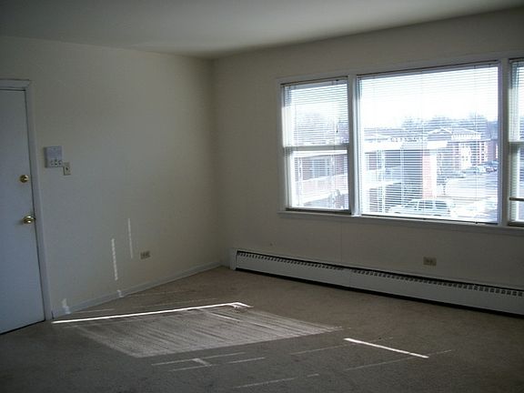 2nd image of 7110 W 107th St Unit 18