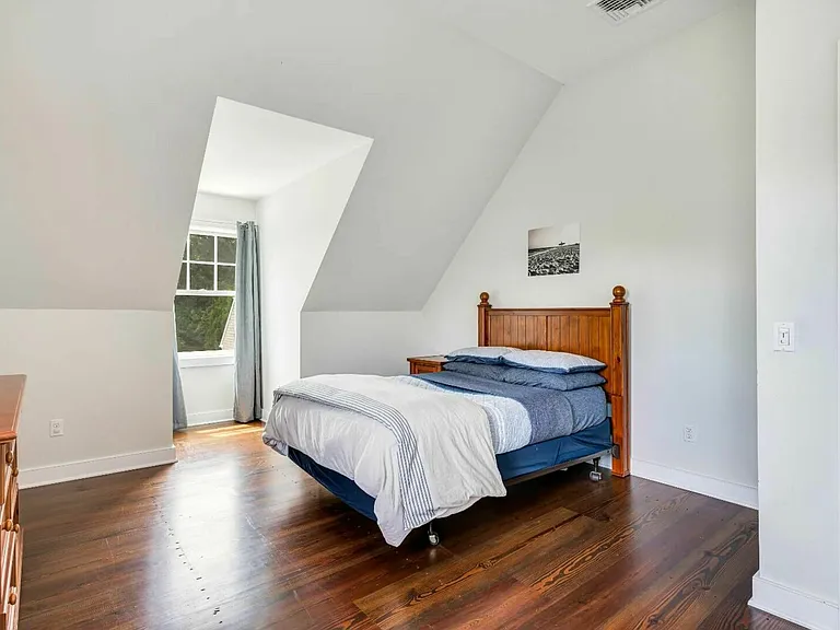 78 Long Ln — Photo 14