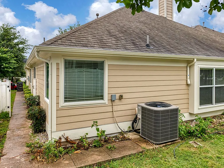 5005 Cassidy Ln — Photo 23