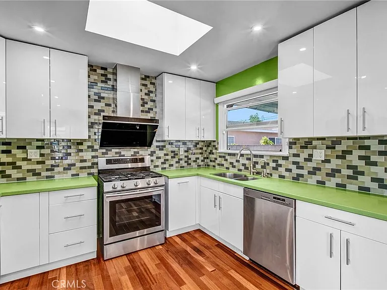 3663 Delta Ave — Photo 11