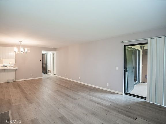4th image of 2504 E Willow St Unit 107