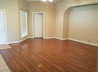 647 Westwood Cir, La Marque, TX 77568