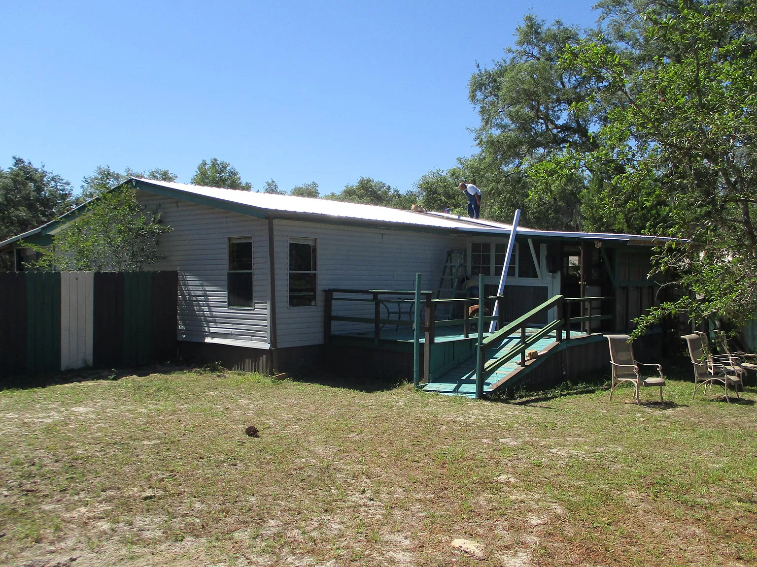 3 bed, 1400 sqft, $1,400 — Photo 2