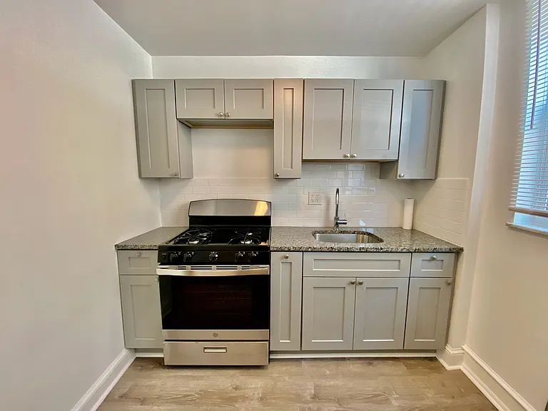 2532 S Broad St #2 — Photo 6