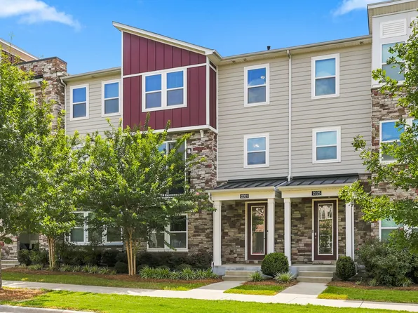 2321 Aria Park Dr, Charlotte, NC 28262