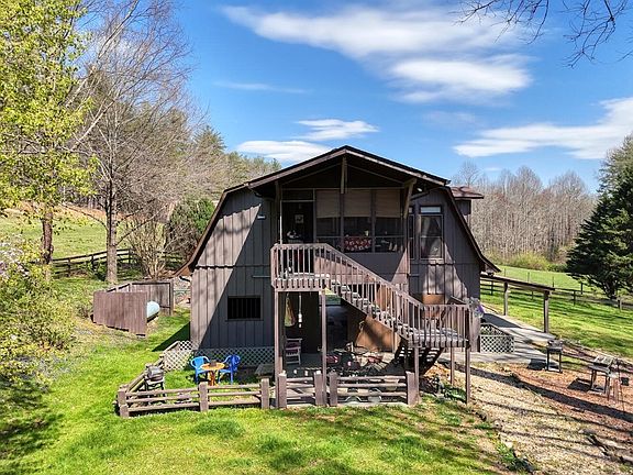 2nd image of 1275 Hells Hollow Rd