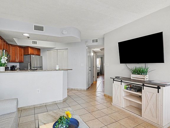 4th image of 2504 N Ocean Blvd. #635