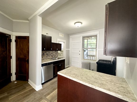 2nd image of 1222 W Rosemont Ave APT 3